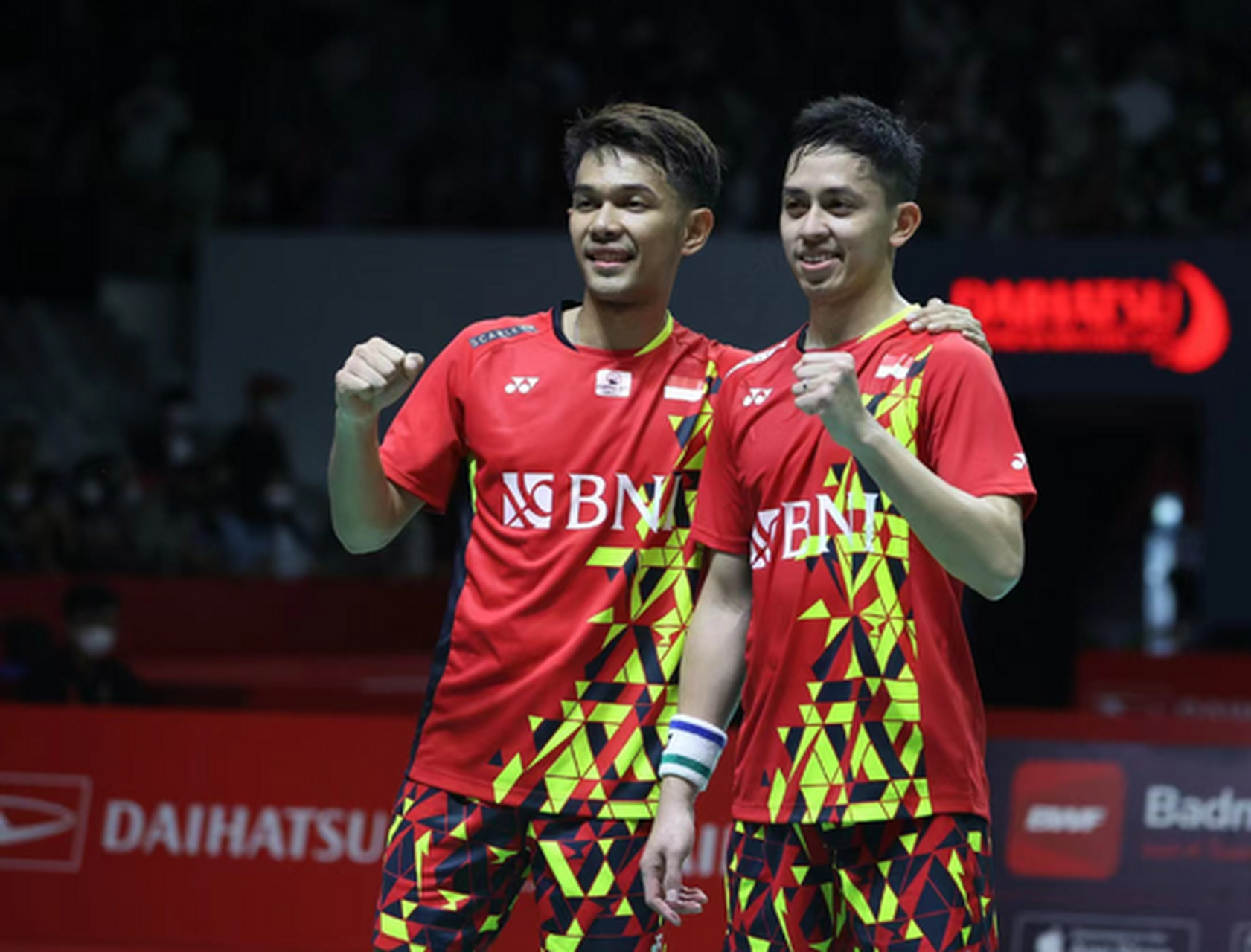 包含马来西亚队碾压法国队，石宇奇带队取胜的词条