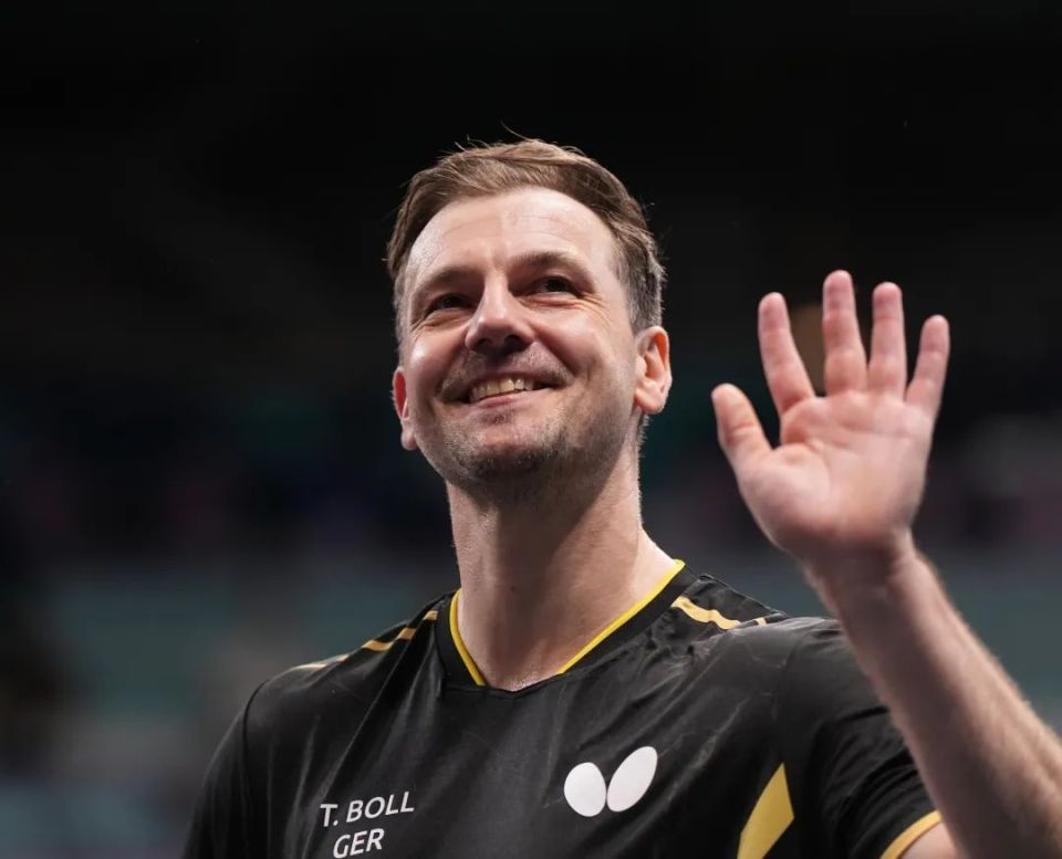 开云体育官网-英格兰队鏖战瑞典队，波尔统治全场的简单介绍