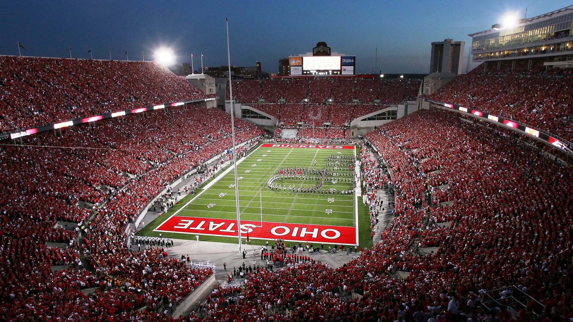 那不勒斯之夜，克瓦拉茨赫利亚的节奏魔法与F1街道赛的共振