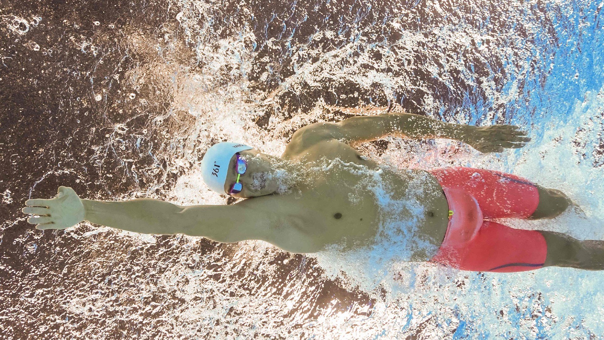 莫德里奇关键节点连续得分，乌拉圭战术体系碾压雷恩式足球